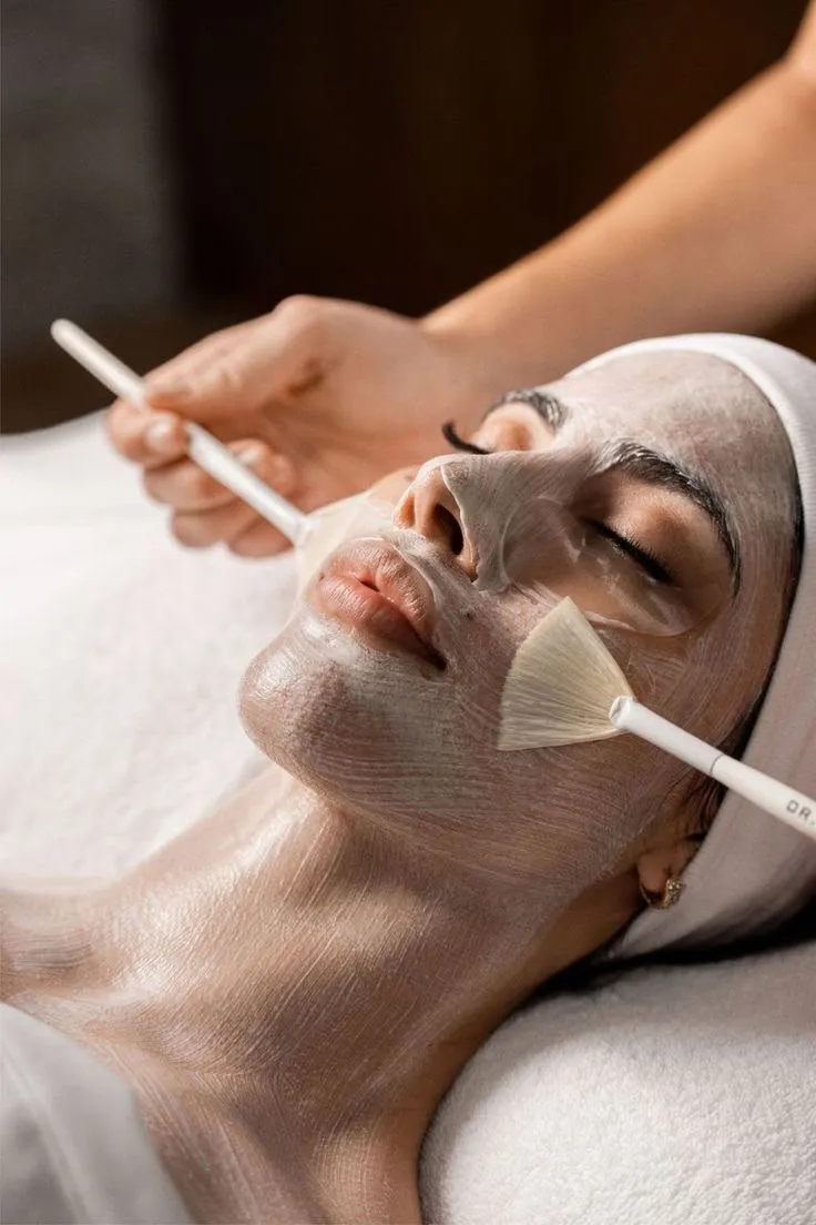 Aplicación de mascarilla facial